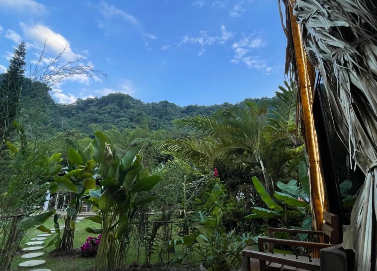 Almah Glamping Hotel Cali Kemping
